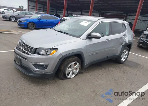 2019 Jeep Compass Latitude 4X4 из США, поврежденный, VIN 3C4NJDBB3KT723470